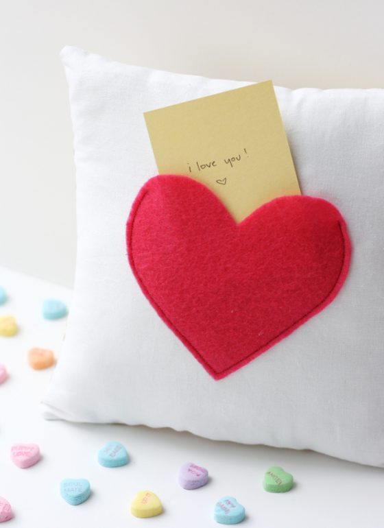 DIY coussin coeur pour message à son amoureux